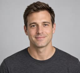 Example selfie: one face, looking at the camera, plain background, even light