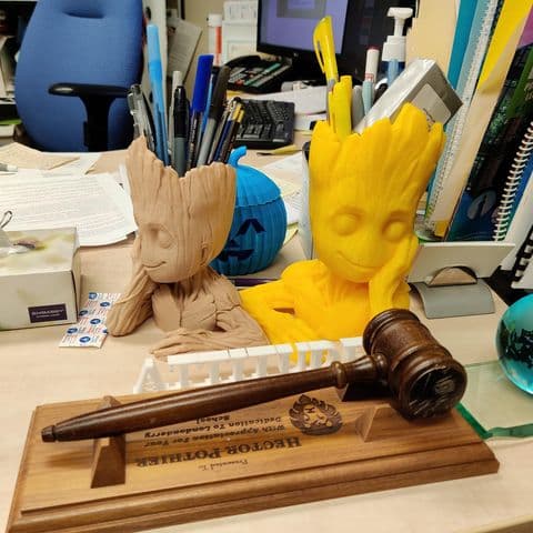 Desk pen holders (2021)