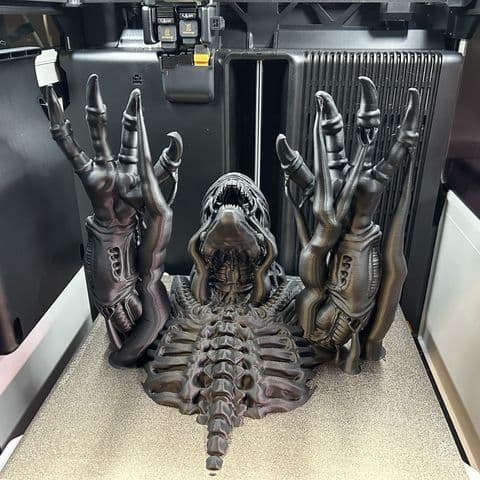 Sculpted claws, off the plate (2026)
